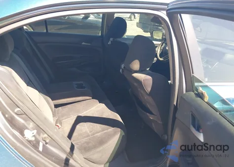 2010 Honda Accord 2.4 Lx from USA, damaged, VIN 1HGCP2F33AA071261